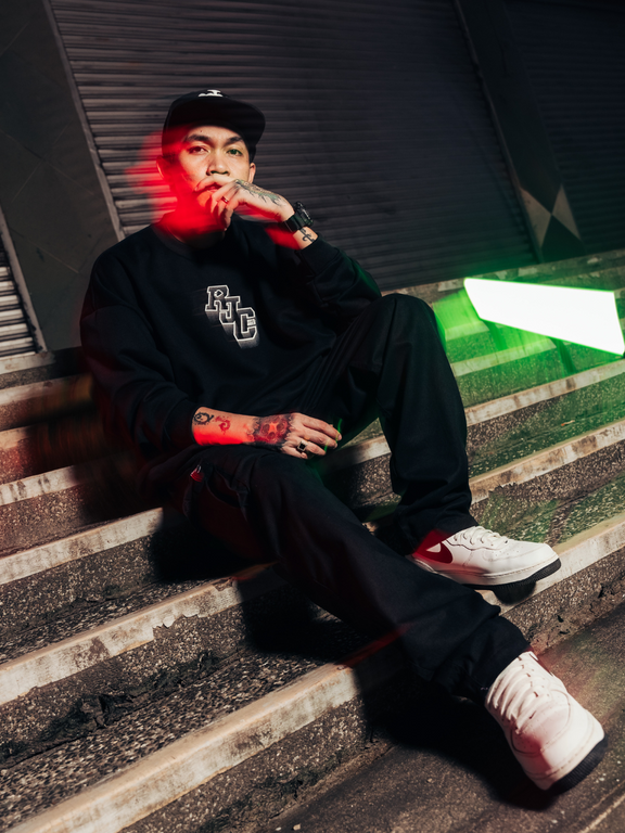 MAZE SWEATSHIRT - BLACK