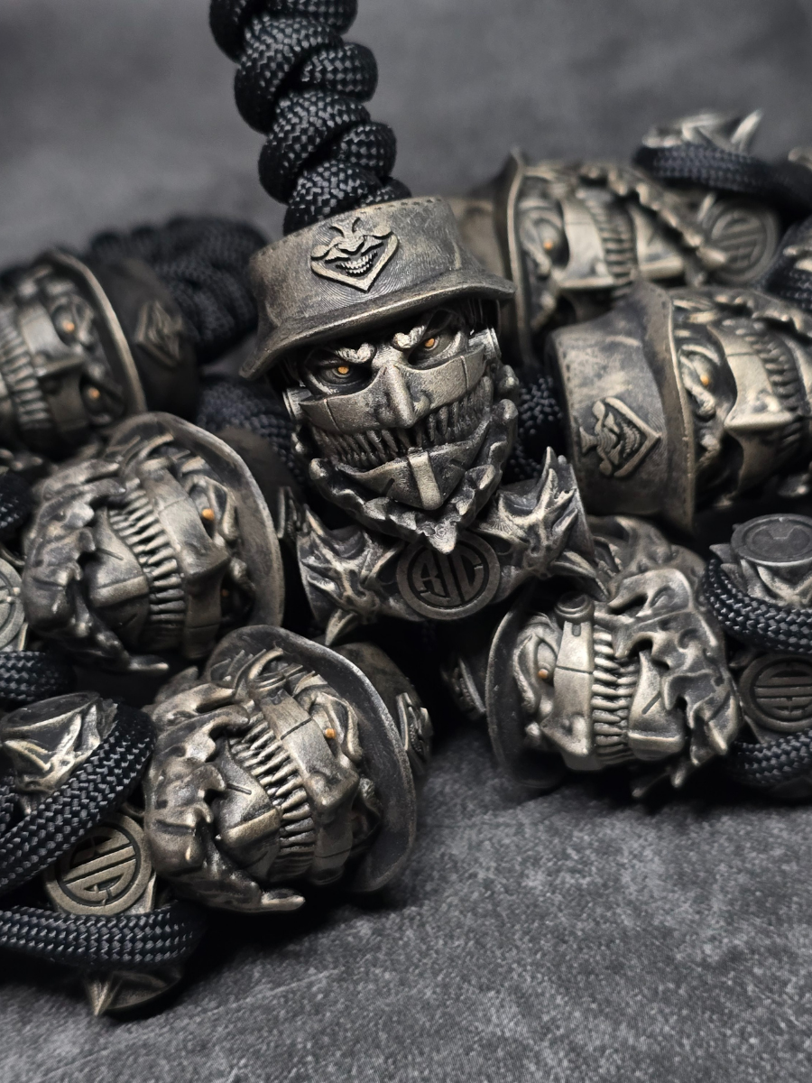 SNO PALE GOLD ARM AMULET