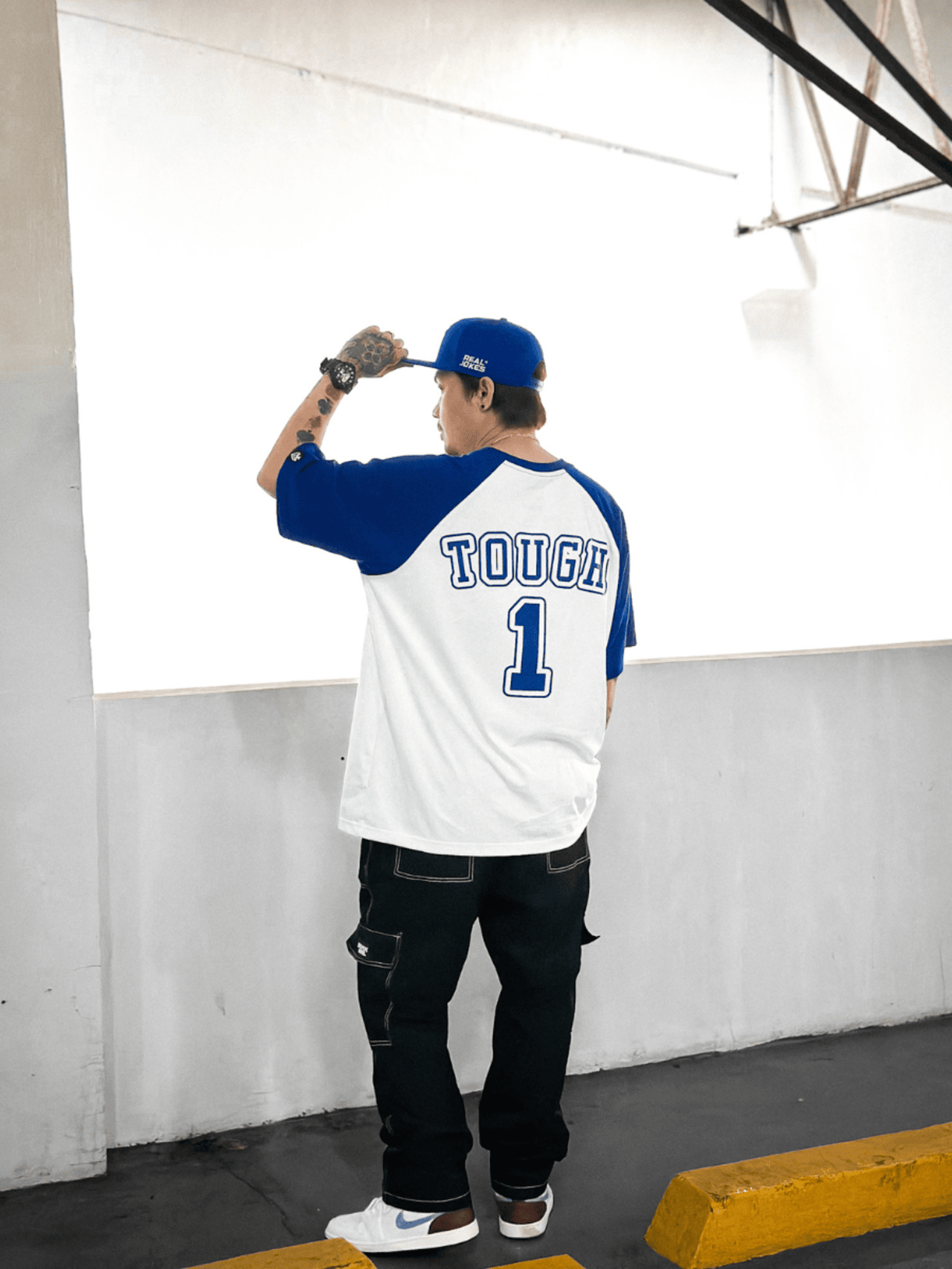 TOUGH1 - BLUE SLEEVES